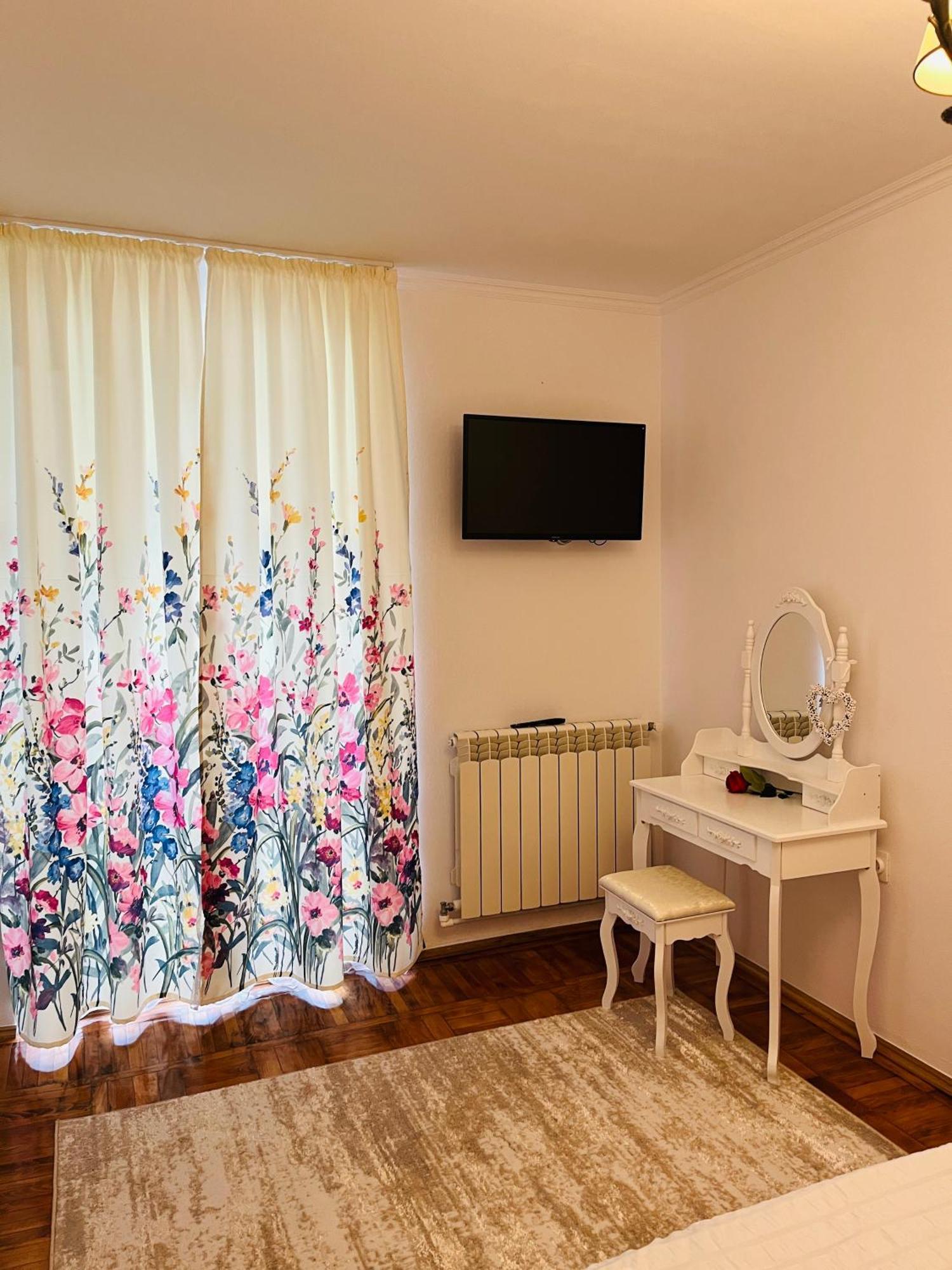 Dream Rooms Hunedoara Exterior foto